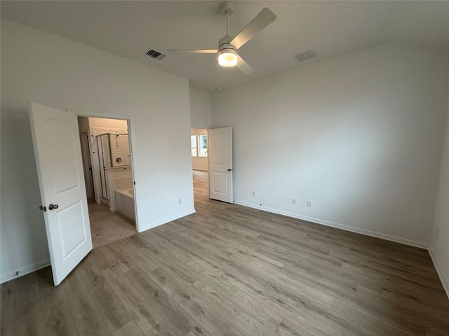 121 Knockout Rose DR, San Marcos, TX 78666