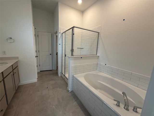 121 Knockout Rose DR, San Marcos, TX 78666