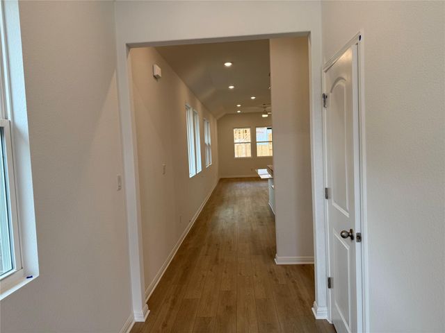 121 Knockout Rose DR, San Marcos, TX 78666