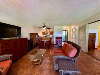 50 Kepuhi Pl # 103, Maunaloa, HI 96770