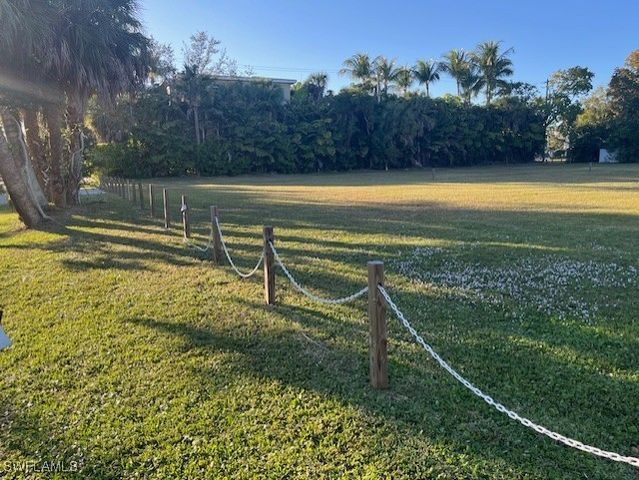 680 Park ST, Naples, FL 34102