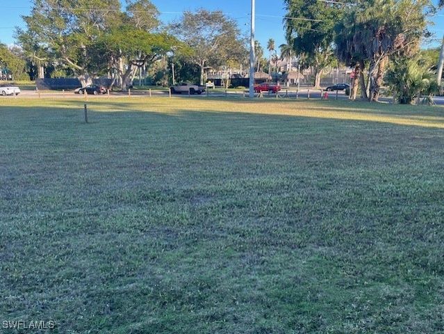 680 Park ST, Naples, FL 34102