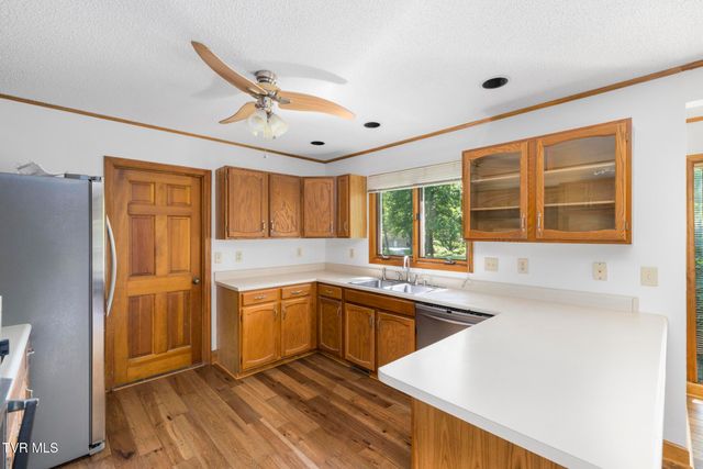 5 Camden Lane, Johnson City, TN 37601