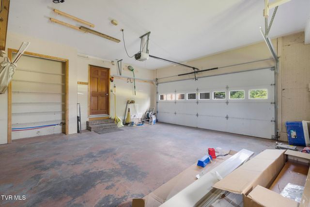 5 Camden Lane, Johnson City, TN 37601