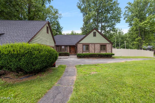 5 Camden Lane, Johnson City, TN 37601
