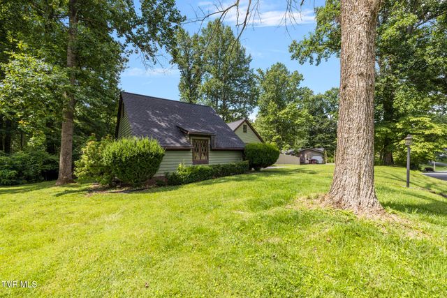 5 Camden Lane, Johnson City, TN 37601