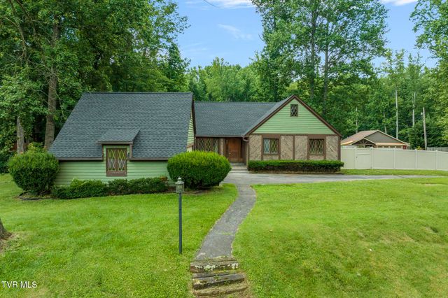 5 Camden Lane, Johnson City, TN 37601