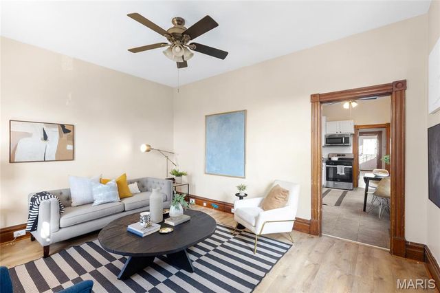 6817 W Park Avenue, St Louis, MO 63139