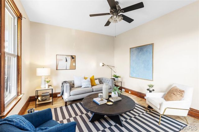 6817 W Park Avenue, St Louis, MO 63139