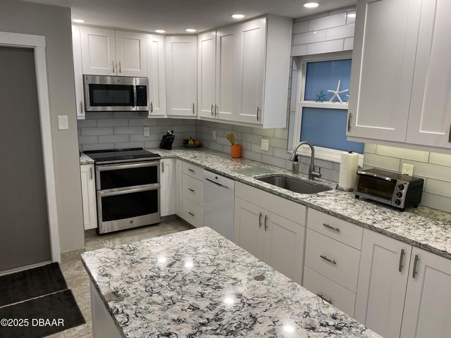 1571 S Atlantic Ave Apt 108, New Smyrna Beach, FL 32169