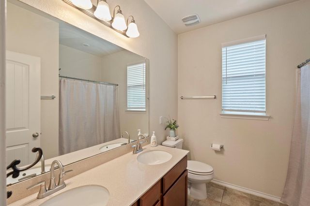 1004 Grand Teton TRL, Taylor, TX 76574