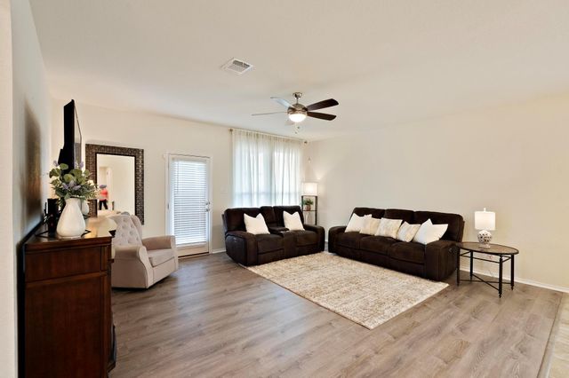 1004 Grand Teton TRL, Taylor, TX 76574
