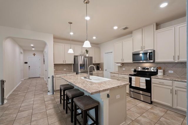 1004 Grand Teton TRL, Taylor, TX 76574