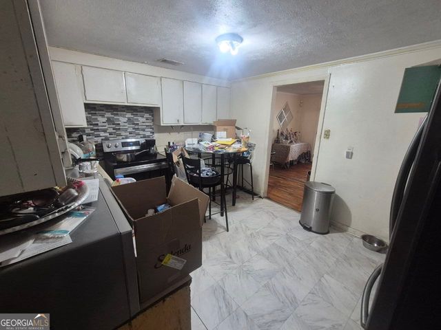 4015 Rockdale Street, Savannah, GA 31405
