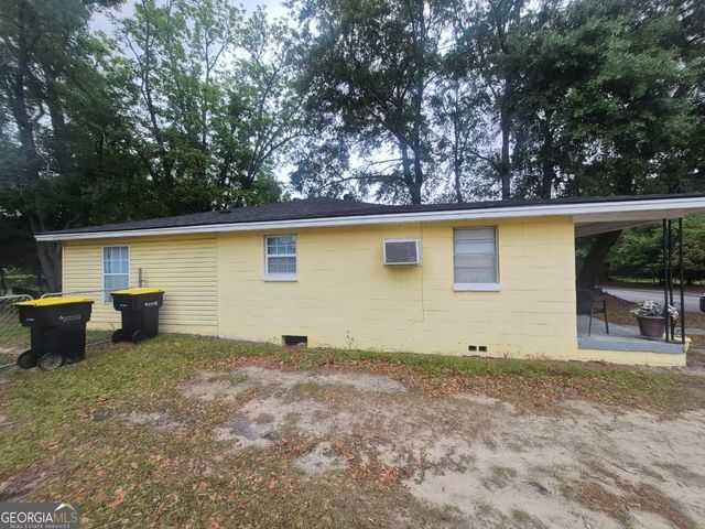 4015 Rockdale Street, Savannah, GA 31405