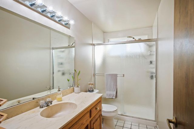 1217 E Sonoma Ave, Modesto, CA 95355