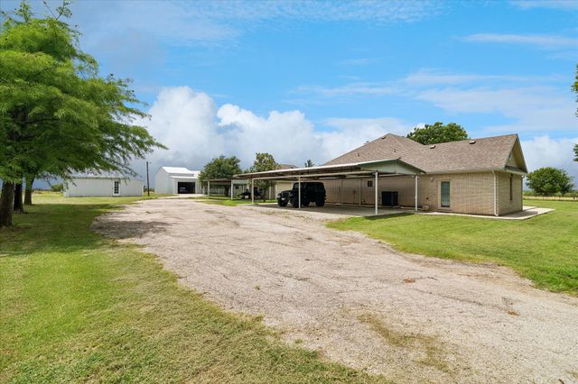 3007 McReynolds Road, Sanger, TX 76266