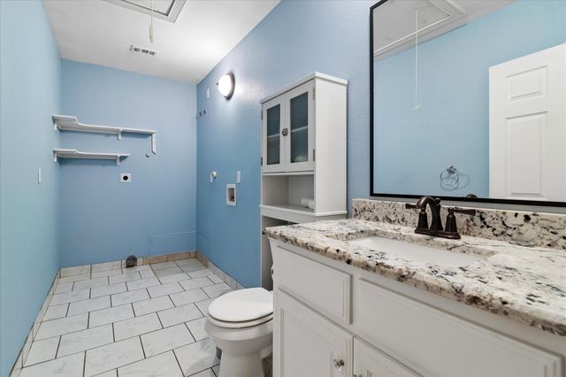 3007 McReynolds Road, Sanger, TX 76266