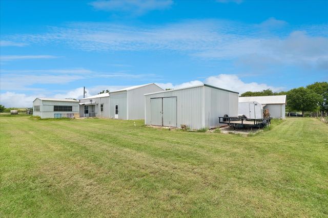 3007 McReynolds Road, Sanger, TX 76266
