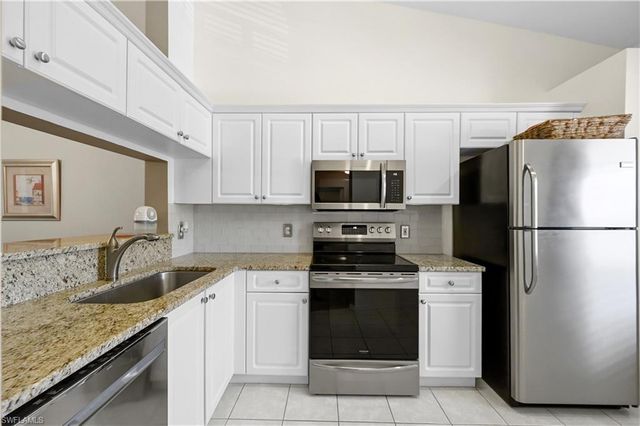 6605 Huntington Lakes CIR 203, Naples, FL 34119