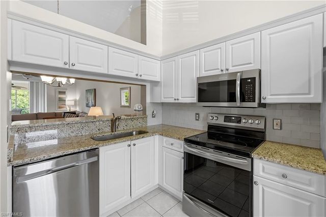6605 Huntington Lakes CIR 203, Naples, FL 34119
