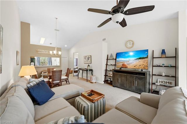 6605 Huntington Lakes CIR 203, Naples, FL 34119