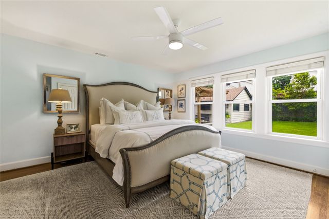 7022 Casa Loma Avenue, Dallas, TX 75214