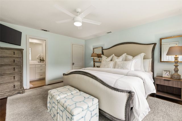 7022 Casa Loma Avenue, Dallas, TX 75214