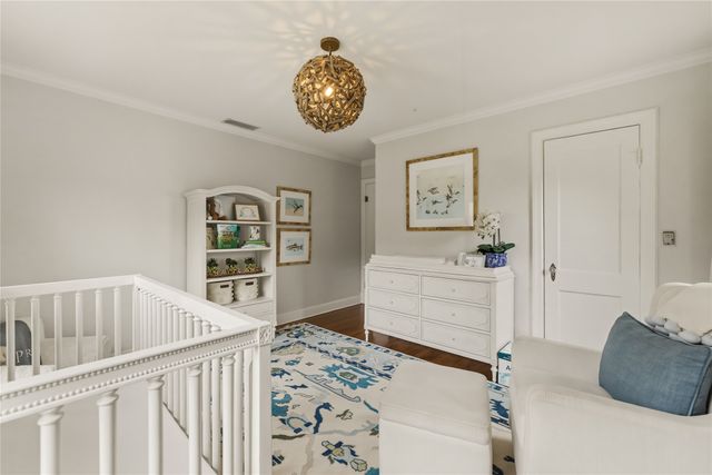 7022 Casa Loma Avenue, Dallas, TX 75214