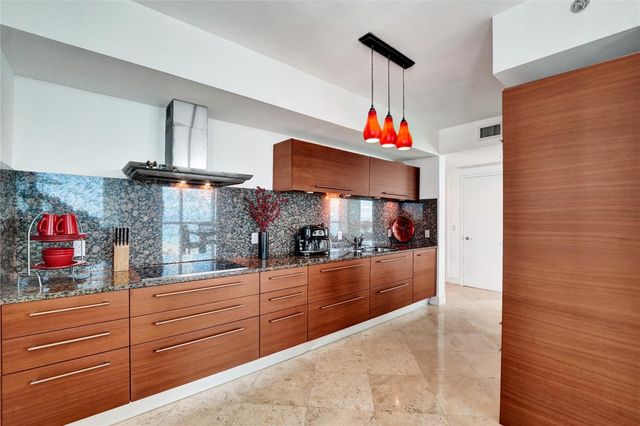 101 S Fort Lauderdale Beach Boulevard 2207, Fort Lauderdale, FL 33316