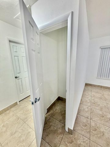 3140 SW 21st Street, Fort Lauderdale, FL 33312