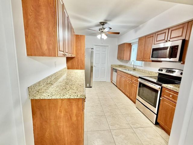 3140 SW 21st Street, Fort Lauderdale, FL 33312