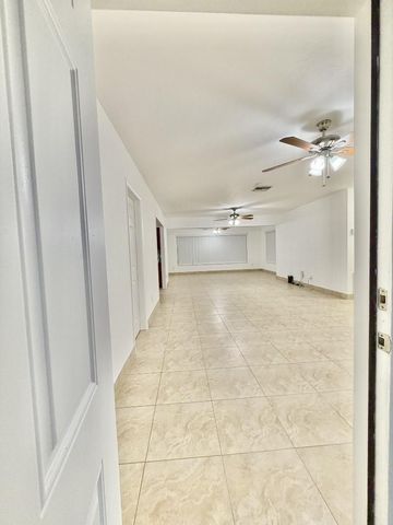 3140 SW 21st Street, Fort Lauderdale, FL 33312