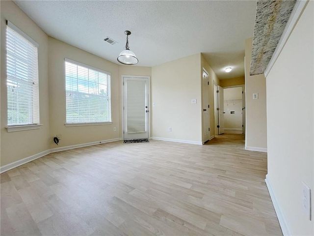 1950 Lily Stem NE Trail, Auburn, GA 30011