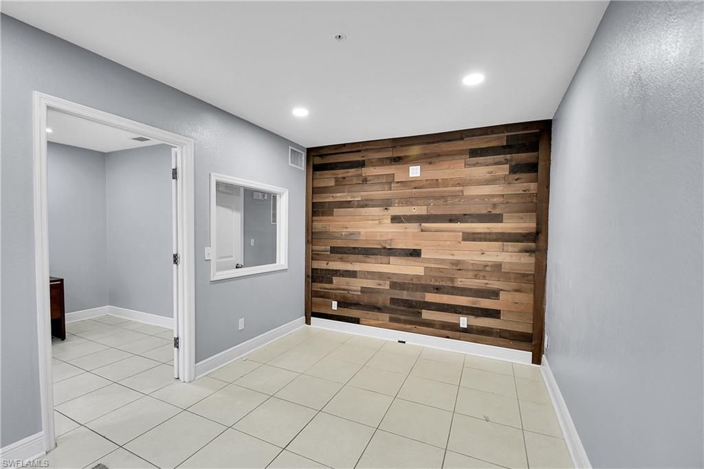 12165 Metro PKWY 1-4, FORT MYERS, FL 33966 — photo 4