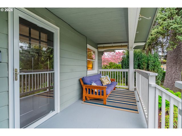 8908 Ne WYGANT St, Portland, OR 97220