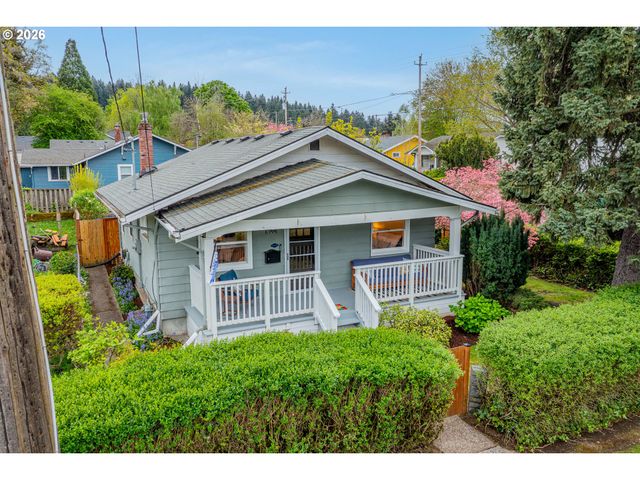 8908 Ne WYGANT St, Portland, OR 97220
