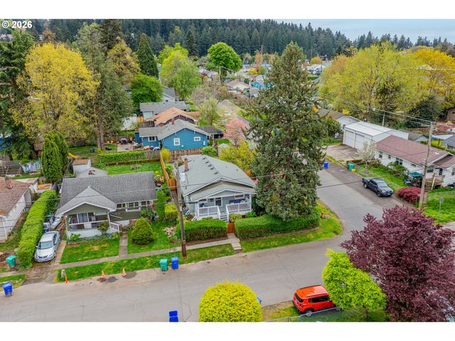 8908 Ne WYGANT St, Portland, OR 97220