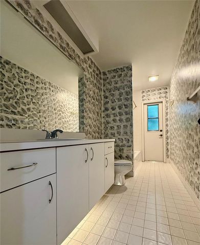 2444 Stonegate Drive, Wellington, FL 33414