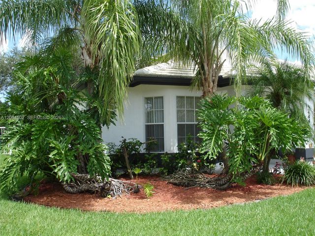 2444 Stonegate Drive, Wellington, FL 33414