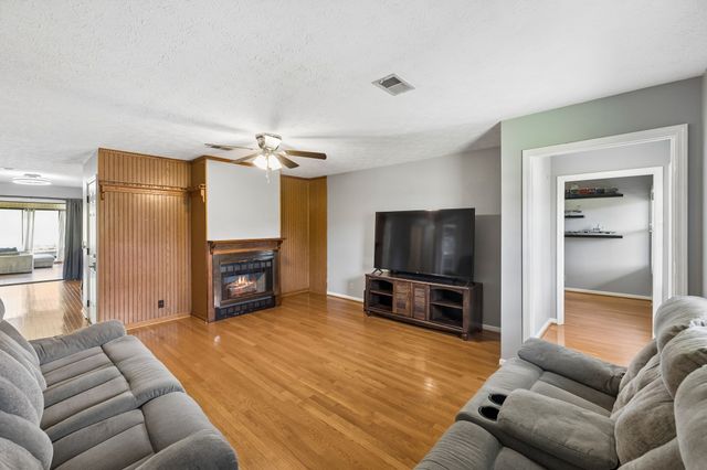 920 Kelly June Dr, Mount Juliet, TN 37122