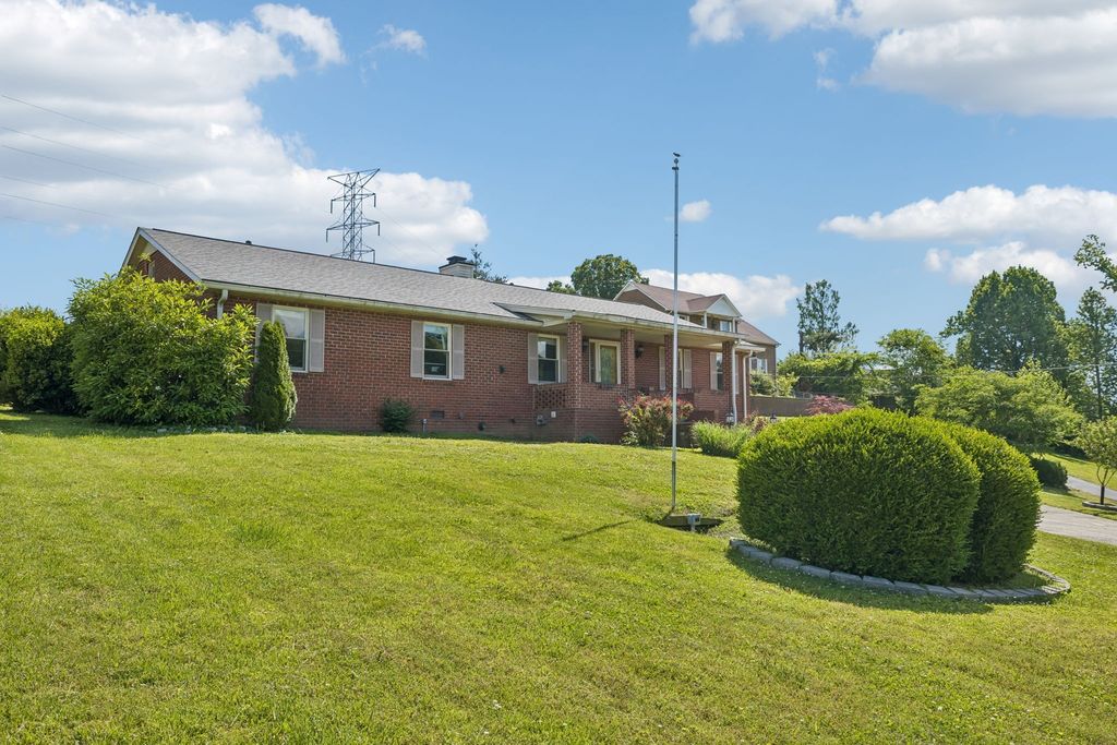 920 Kelly June Dr, Mount Juliet, TN 37122