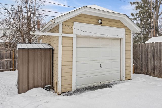 214 Harding Road, Rochester, NY 14612