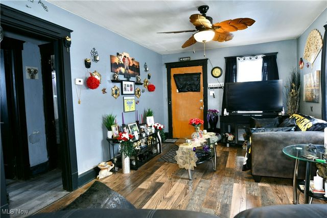 2733 Griselda Avenue, Youngstown, OH 44511