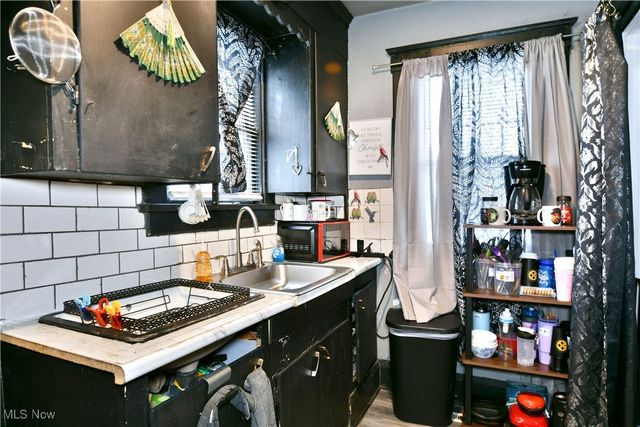 2733 Griselda Avenue, Youngstown, OH 44511