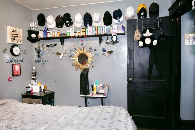 2733 Griselda Avenue, Youngstown, OH 44511