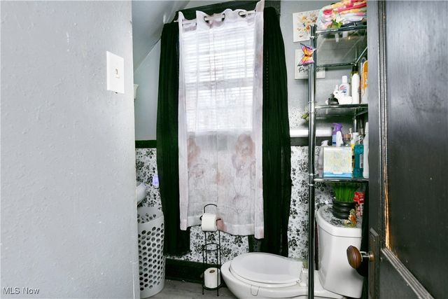 2733 Griselda Avenue, Youngstown, OH 44511