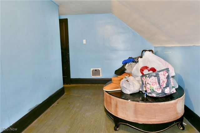 2733 Griselda Avenue, Youngstown, OH 44511