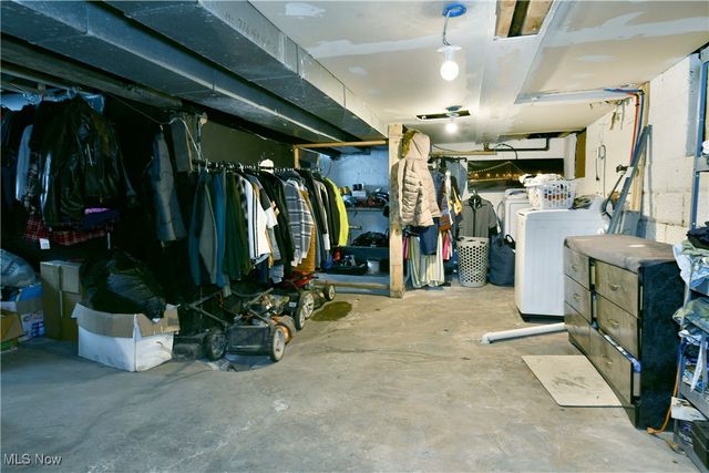 2733 Griselda Avenue, Youngstown, OH 44511