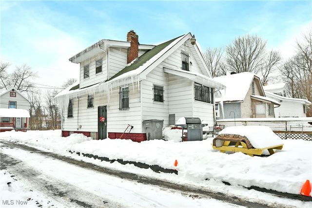 2733 Griselda Avenue, Youngstown, OH 44511